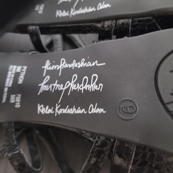 *NIB* Kardashian Kollection Platform Heels - Picture 4 of 6